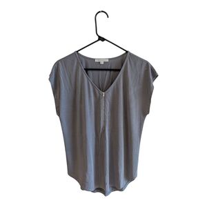 Green Envelope Gray V-Neck Short Sleeve Top